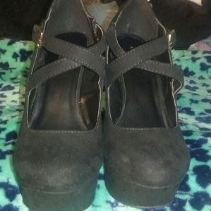 Charlotte Russe 7 Black Wedges Criss Cross Straps